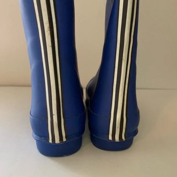 Henri Bendel Blue Rubber Rain Boots Wellies, 8 - Picture 7 of 14